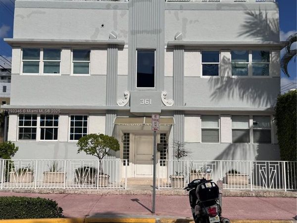 361 Collins Ave, Unit A2, Miami Beach, FL 33139