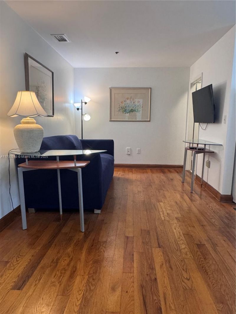 361 Collins Ave, Unit A2, Miami Beach, FL 33139 Photo