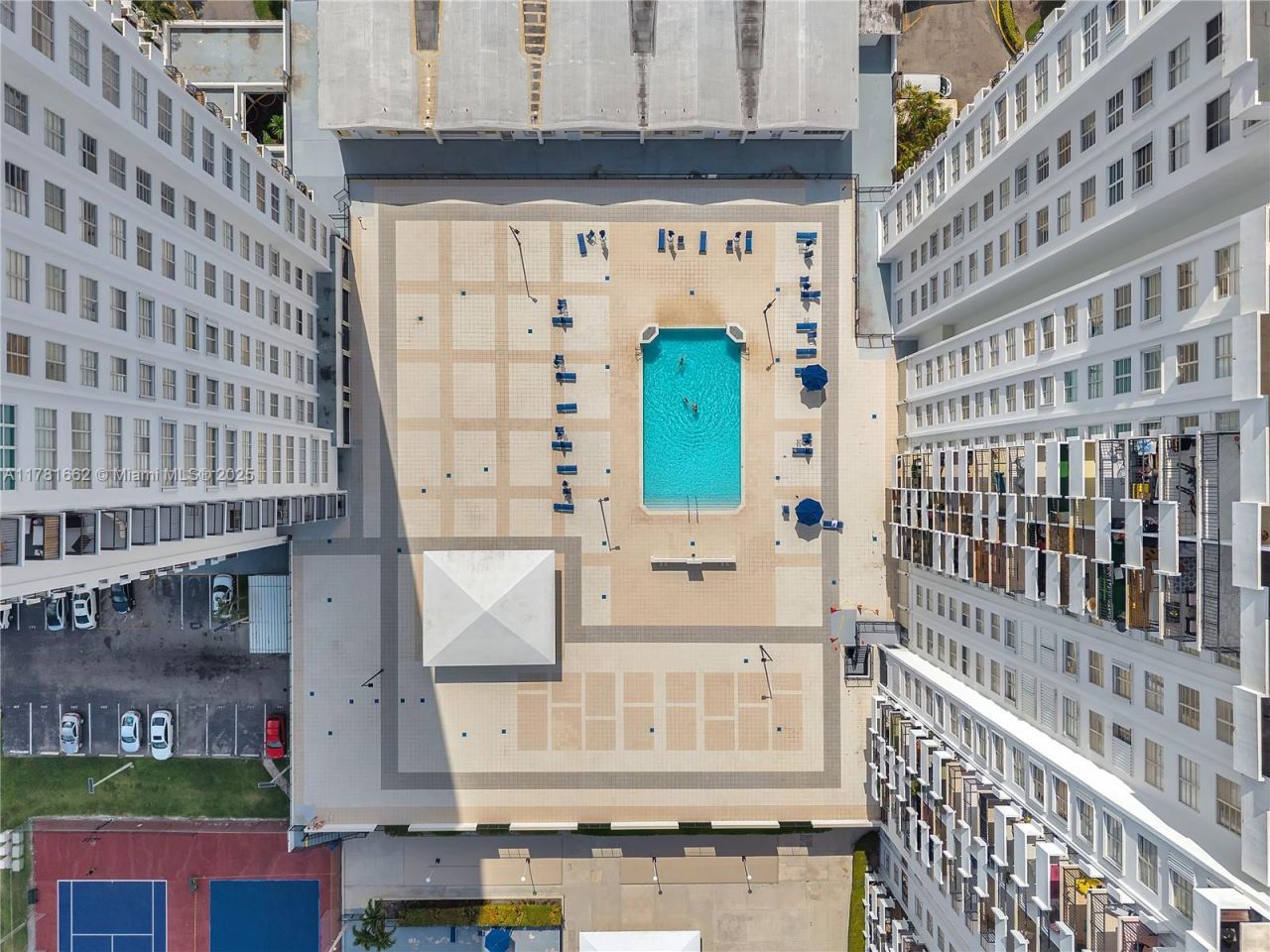 2780 NE 183rd St, Unit 1517, Aventura, FL 33160 Photo