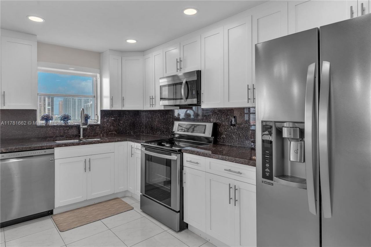 2780 NE 183rd St, Unit 1517, Aventura, FL 33160 Photo