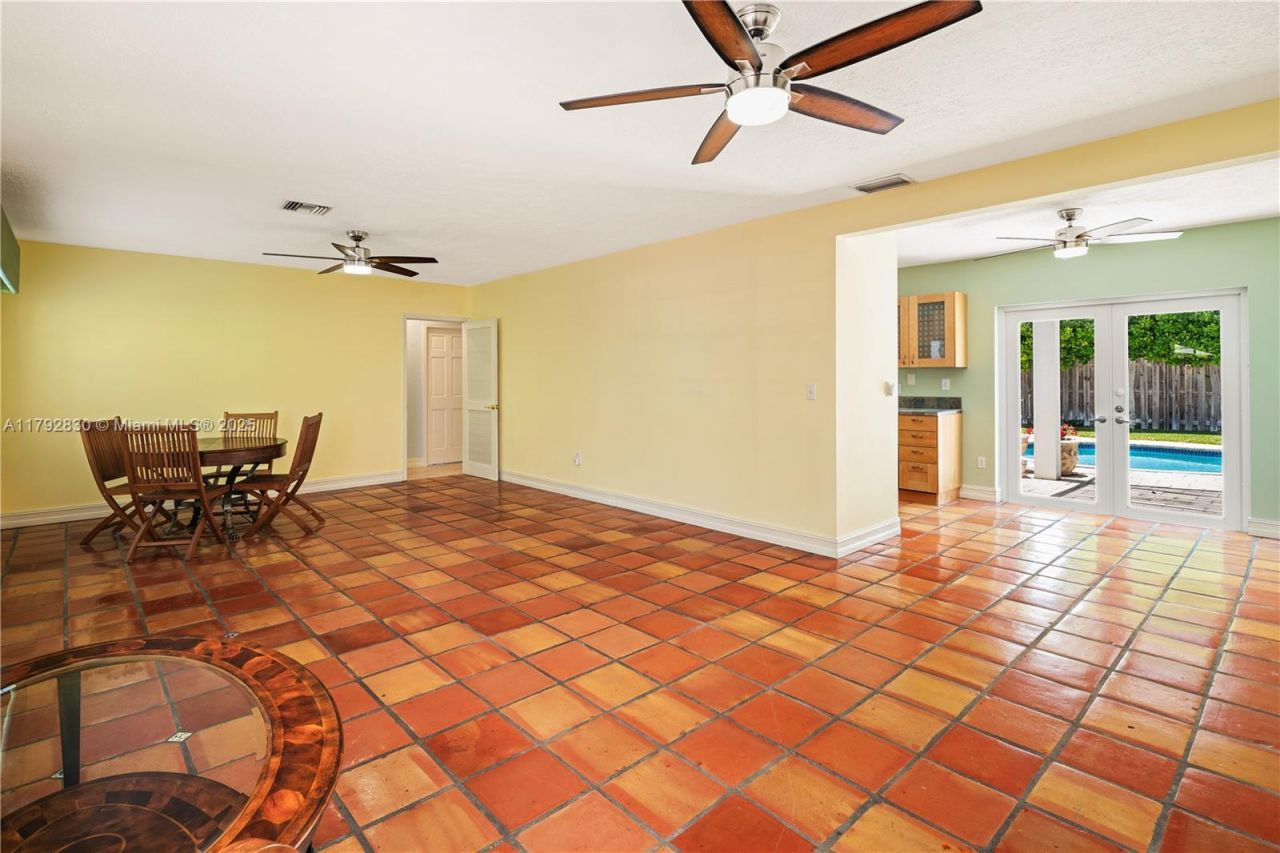 310 Woodcrest Rd, Key Biscayne, FL 33149 Photo