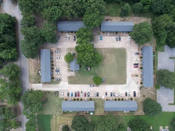 1906 W Matthews Avenue, Jonesboro, AR 72401