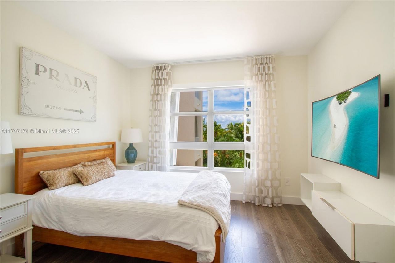 701 Crandon Blvd, Unit 402, Key Biscayne, FL 33149 Photo