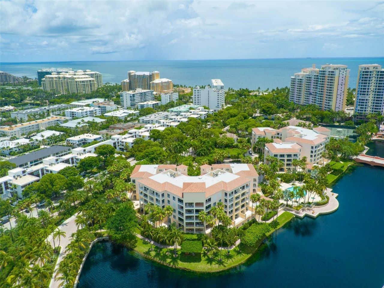 701 Crandon Blvd, Unit 402, Key Biscayne, FL 33149 Photo