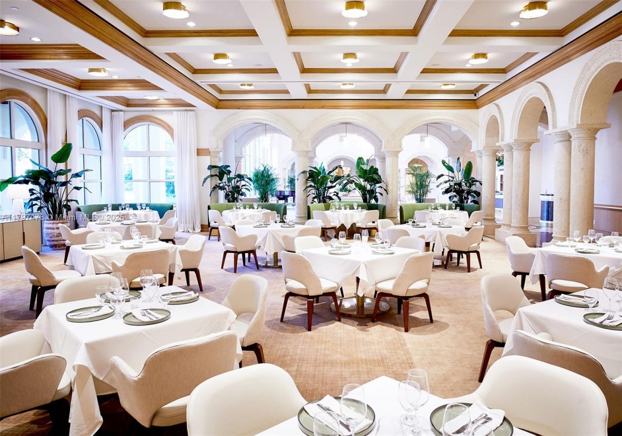 701 Crandon Blvd, Unit 402, Key Biscayne, FL 33149 Photo