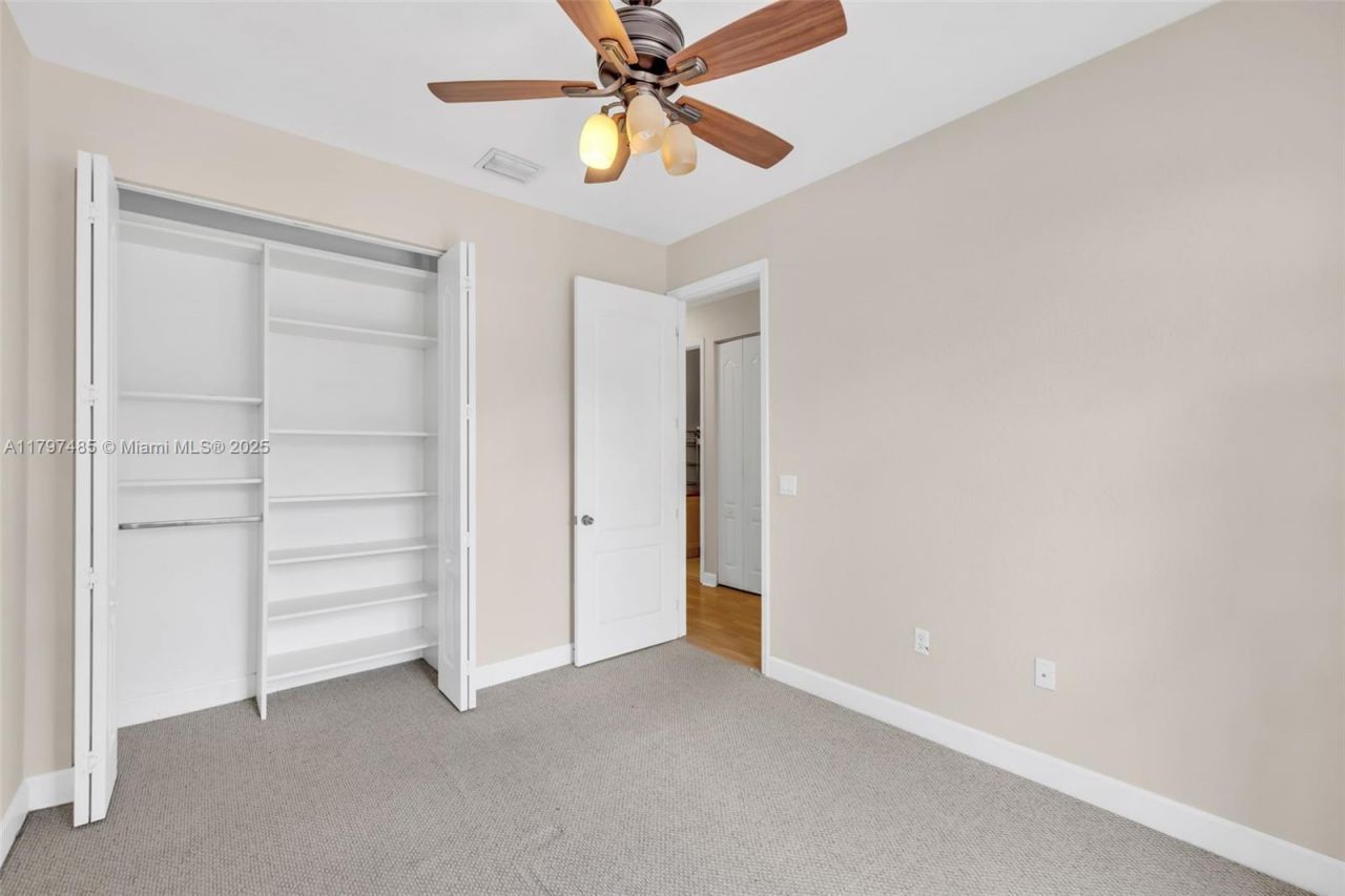 8706 Blaze Ct, Davie, FL 33328 Photo