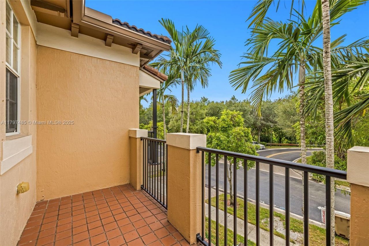 8706 Blaze Ct, Davie, FL 33328 Photo