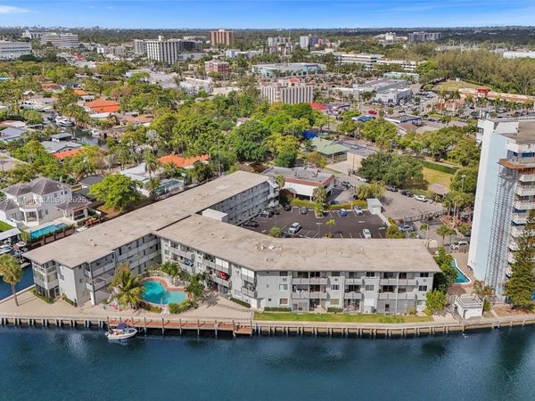 13105 Ixora Ct, Unit 319, North Miami, FL 33181