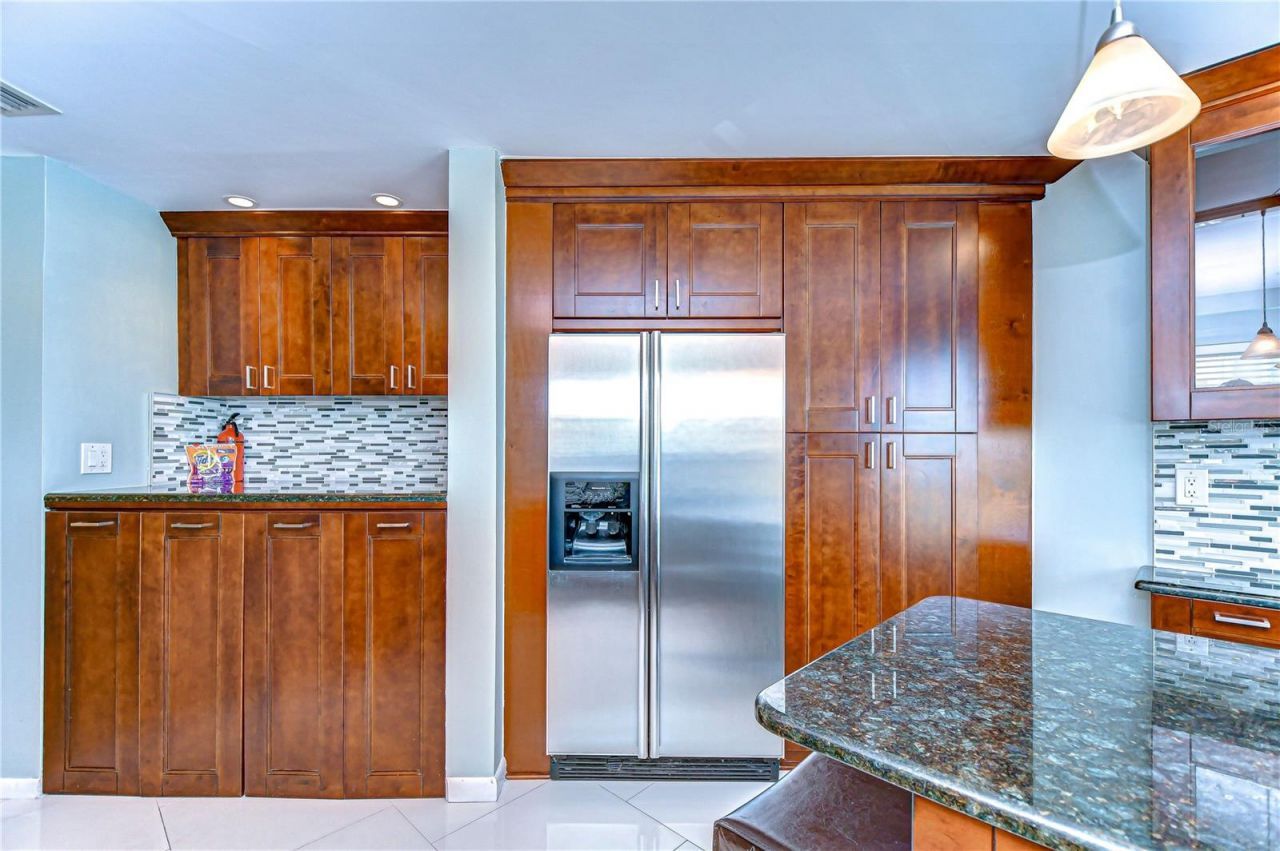 6191 Bahia Del Mar Boulevard, Unit 205, Saint Petersburg, FL 33715 Photo