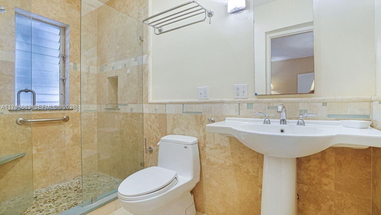 1423 Biarritz Dr, Miami Beach, FL 33141 Photo