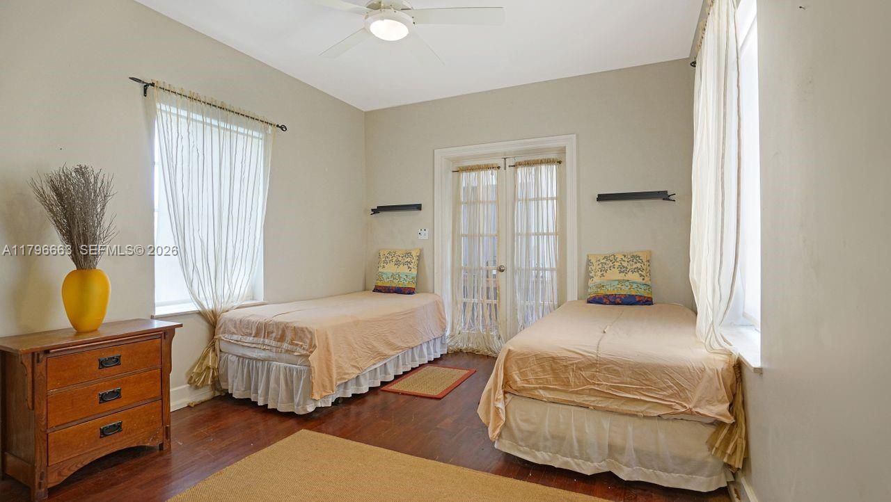 1423 Biarritz Dr, Miami Beach, FL 33141 Photo