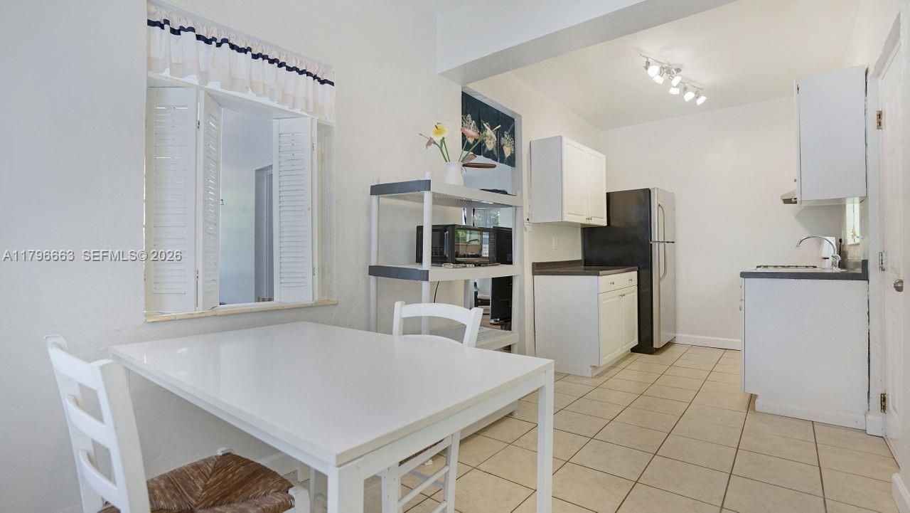 1423 Biarritz Dr, Miami Beach, FL 33141 Photo