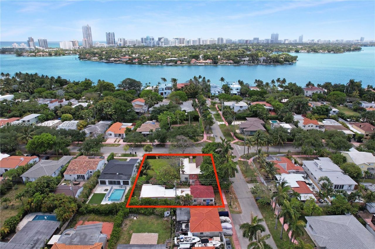 1423 Biarritz Dr, Miami Beach, FL 33141 Photo