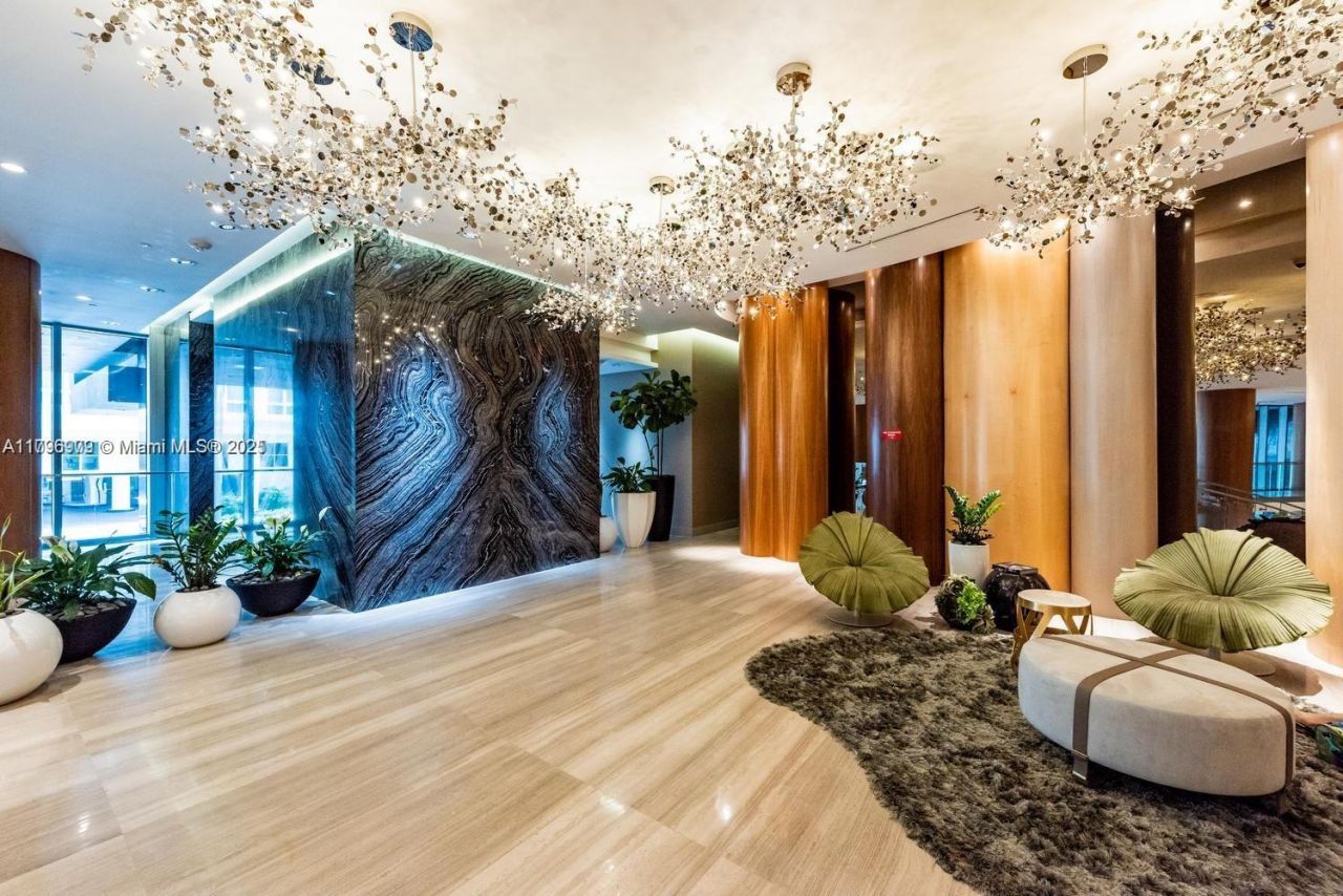 488 NE 18th St, Unit 208, Miami, FL 33132 Photo