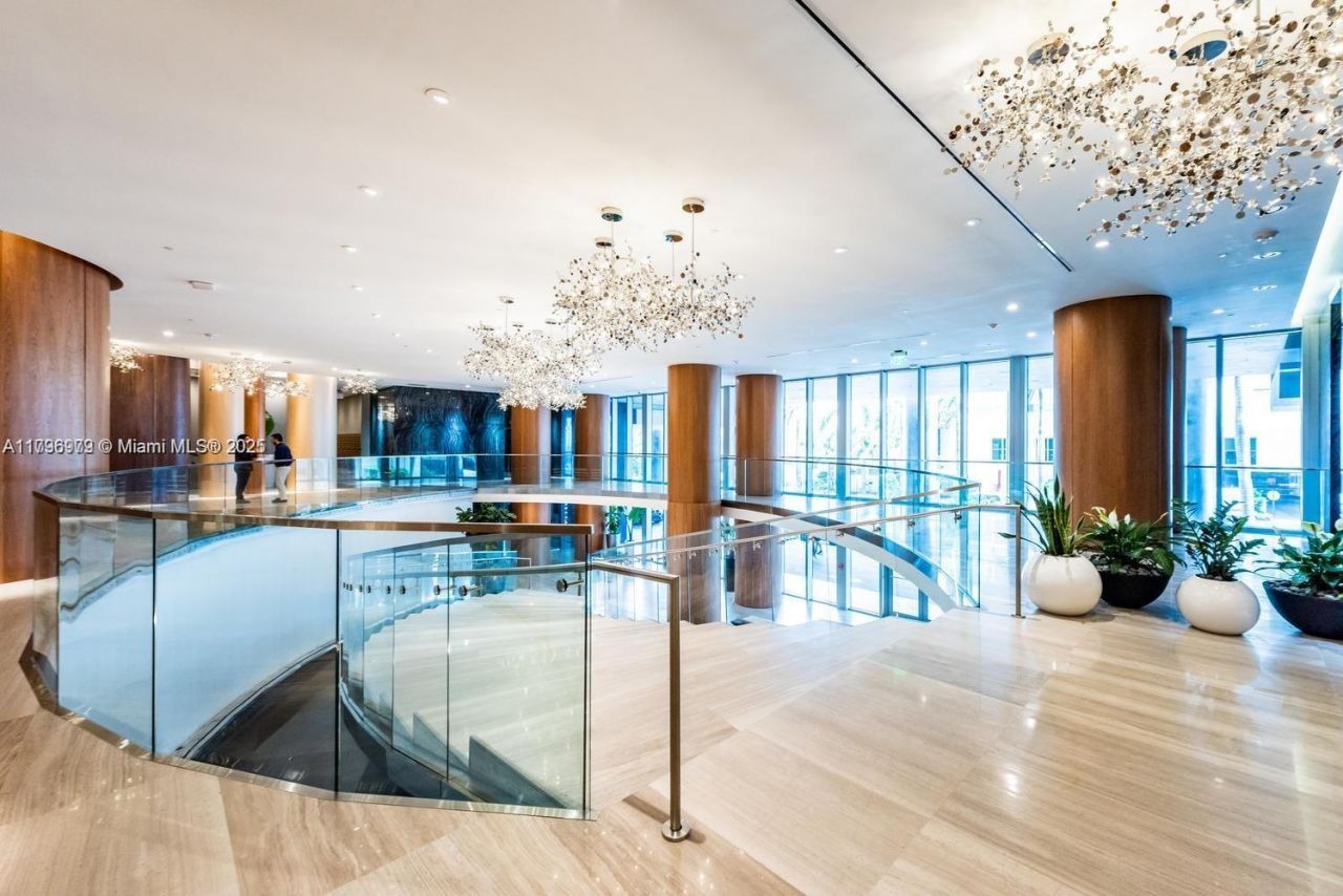 488 NE 18th St, Unit 208, Miami, FL 33132 Photo