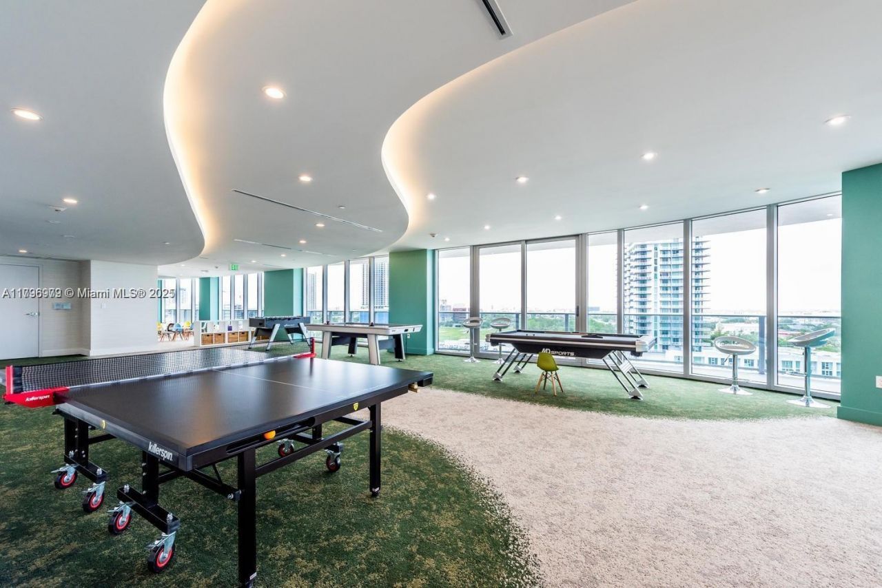 488 NE 18th St, Unit 208, Miami, FL 33132 Photo