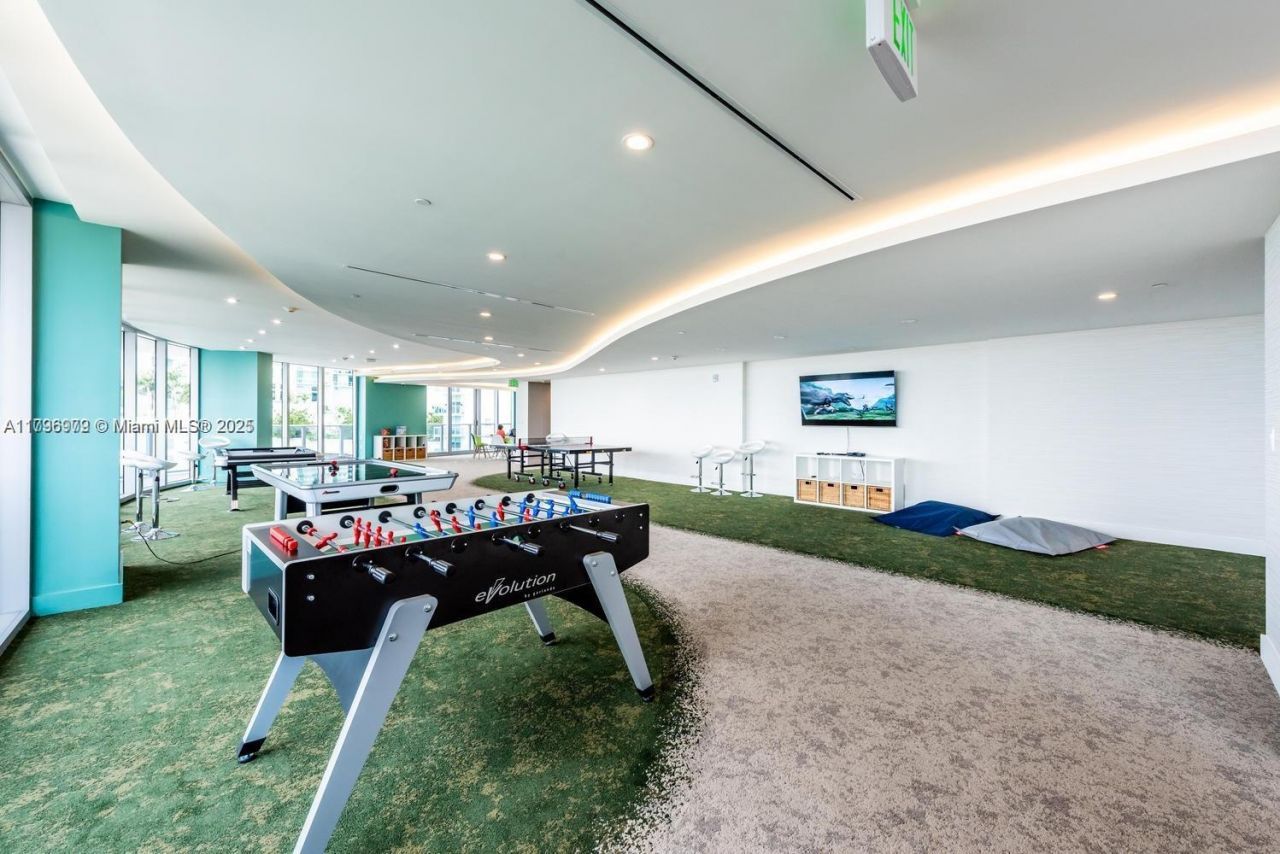 488 NE 18th St, Unit 208, Miami, FL 33132 Photo