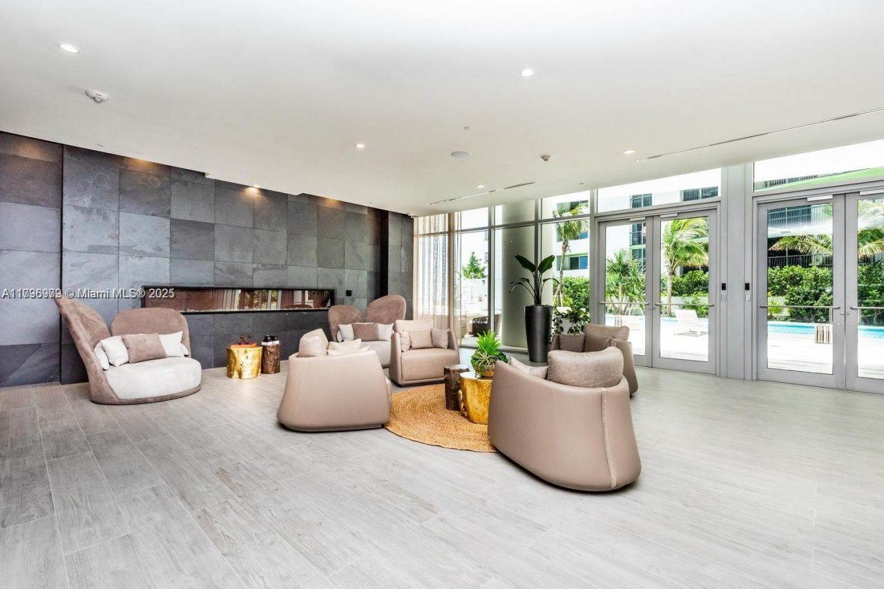 488 NE 18th St, Unit 208, Miami, FL 33132 Photo