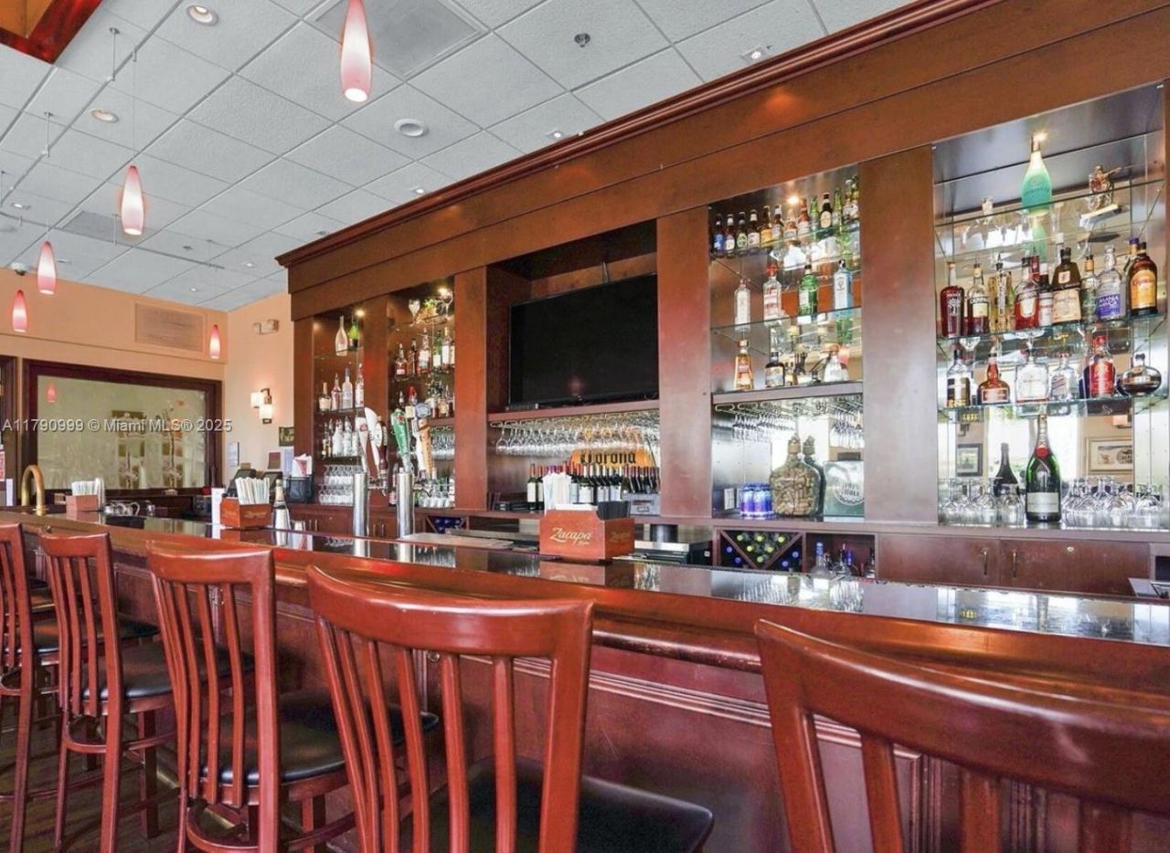 9725 NW 52nd St, Unit 407, Doral, FL 33178 Photo