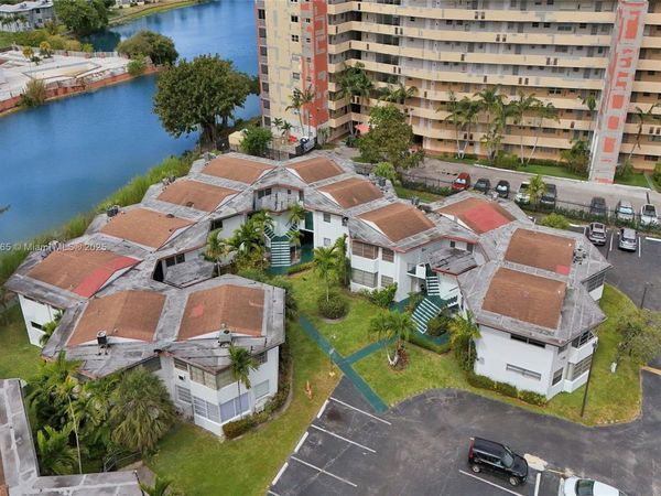 18746 NE 18th Ave, Unit 146, Miami, FL 33179