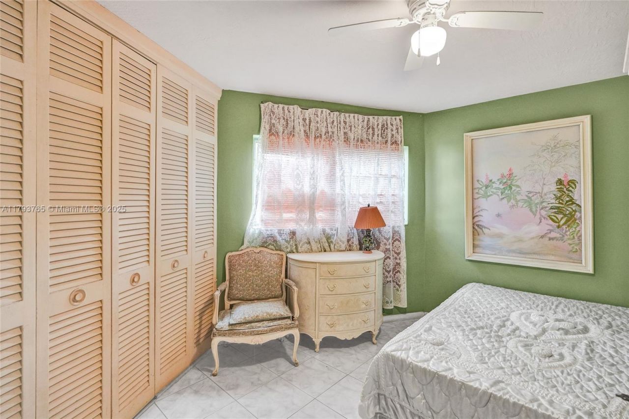 18746 NE 18th Ave, Unit 146, Miami, FL 33179 Photo