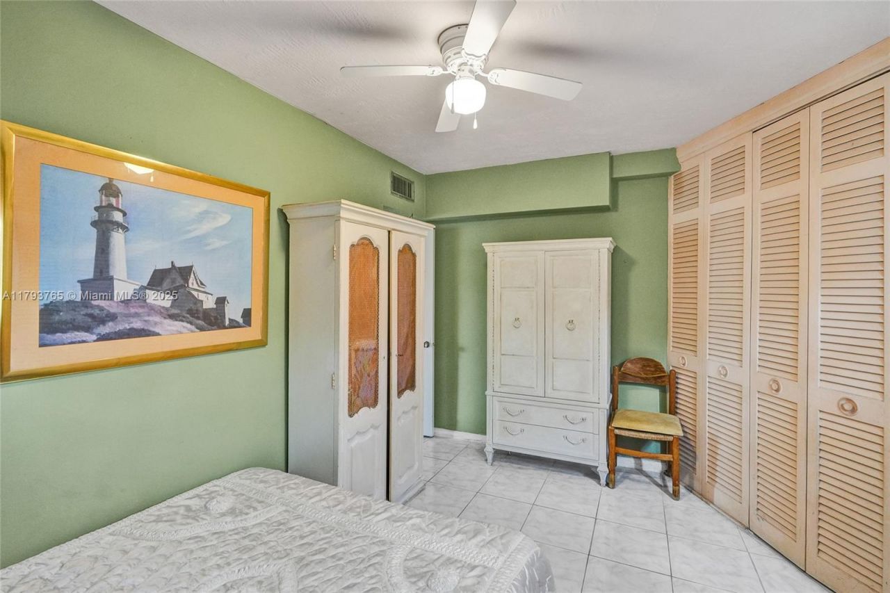 18746 NE 18th Ave, Unit 146, Miami, FL 33179 Photo