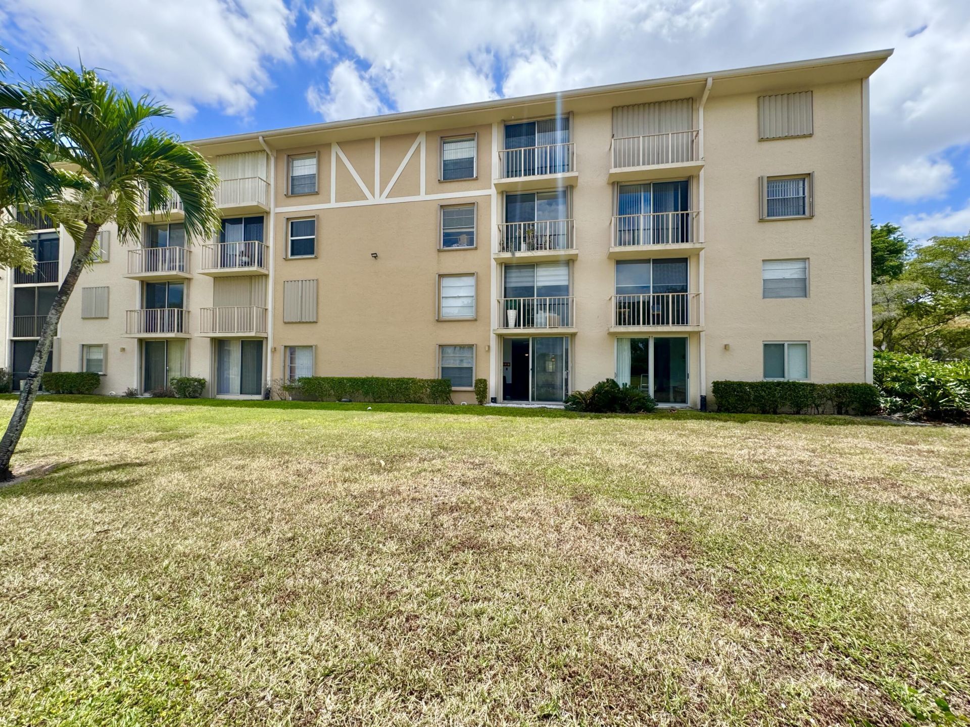 7145 Huntington Lane, Unit 102, Delray Beach, FL 33446 Photo