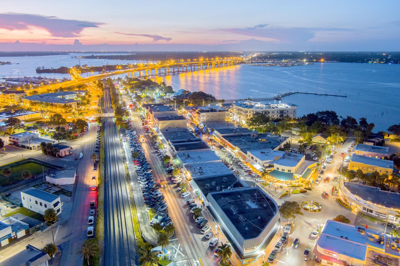 41 SW Seminole Street, Unit 208, Stuart, FL 34994 Photo