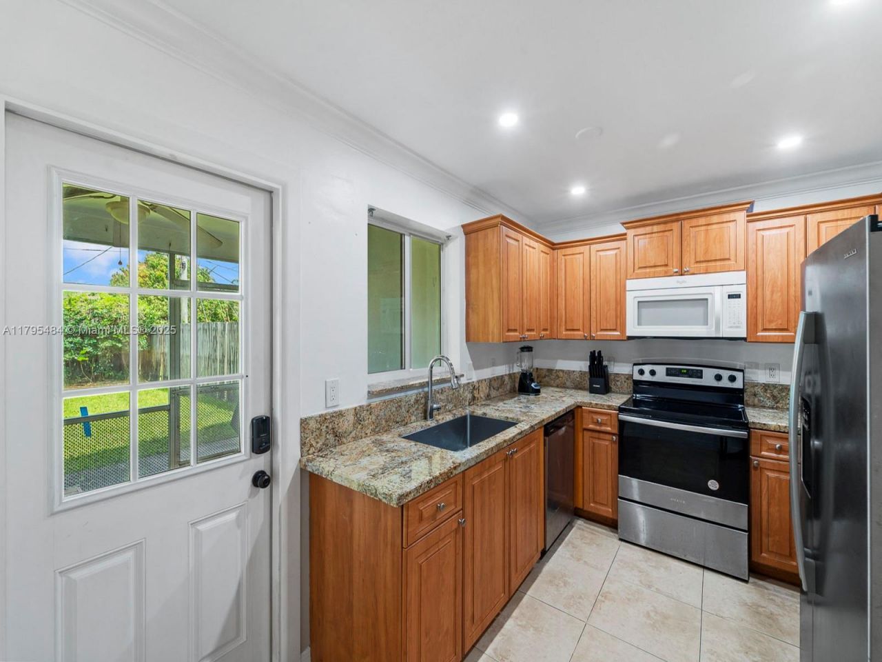 1761 NE 52nd St, Unit 1-2, Fort Lauderdale, FL 33334 Photo