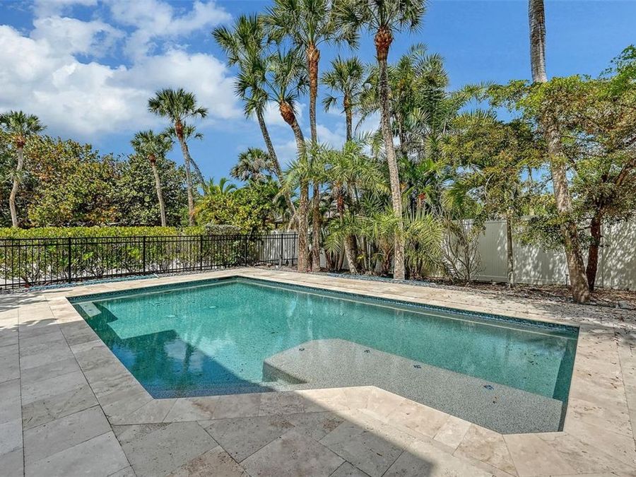Property Image 80