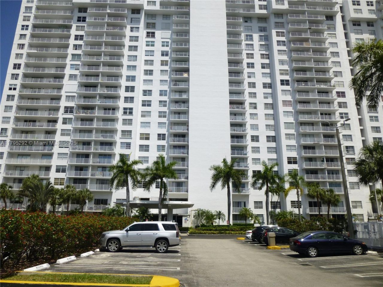 2801 NE 183rd St, Unit 1507W, Aventura, FL 33160 Photo