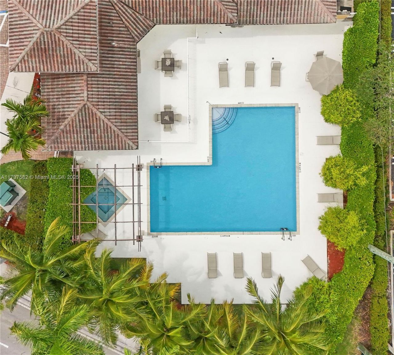 18445 NE 27th Pl, Aventura, FL 33160 Photo