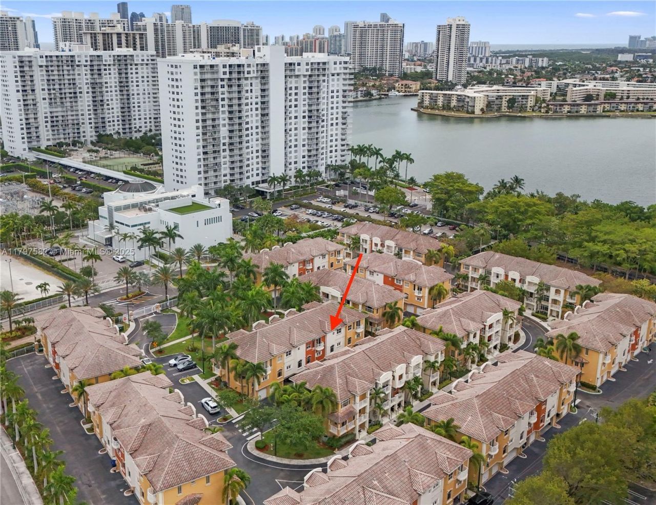 18445 NE 27th Pl, Aventura, FL 33160 Photo