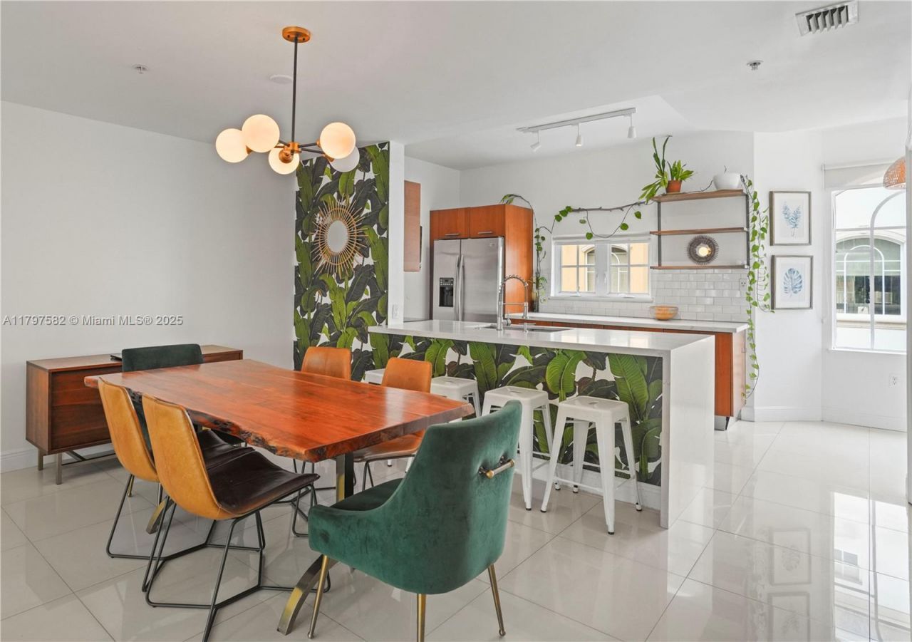 18445 NE 27th Pl, Aventura, FL 33160 Photo