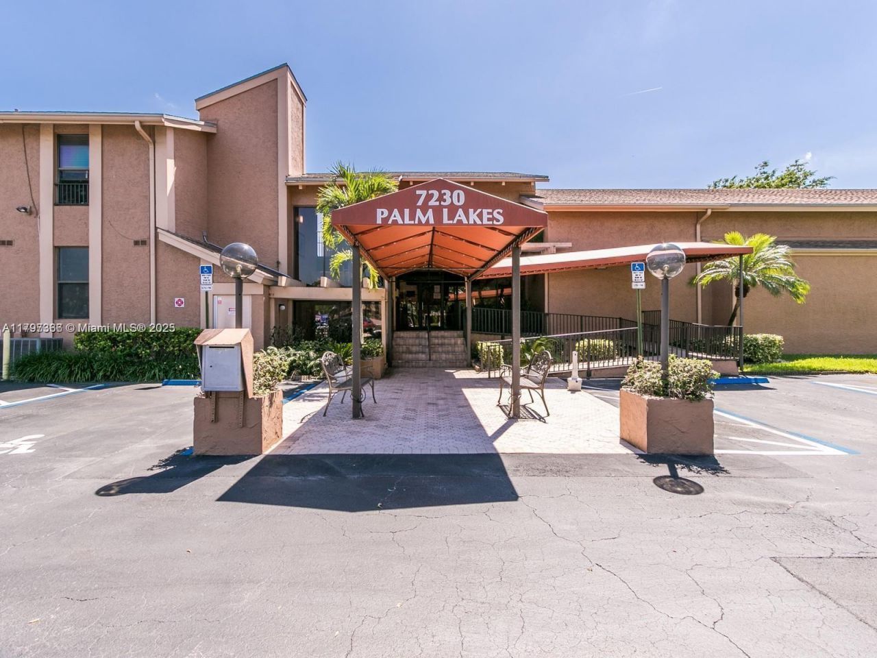 7431 NW 1st St, Unit 407, Margate, FL 33063 Photo