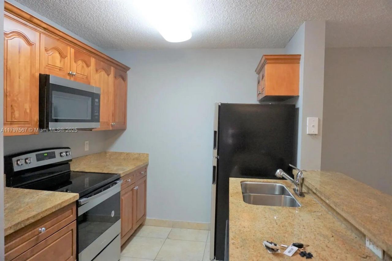 1722 W Meadows Cir W, Unit 1722, Boynton Beach, FL 33436 Photo