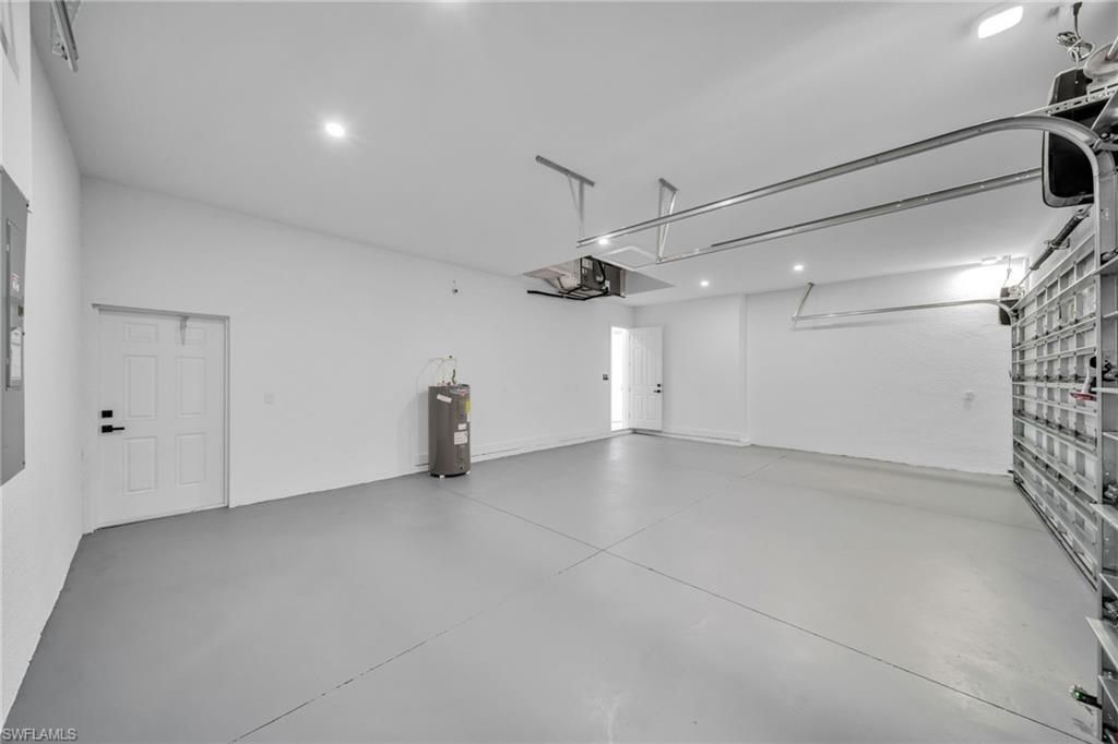 318 NW 9th St, Cape Coral, FL 33993 Photo