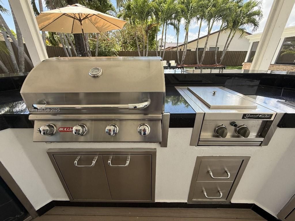 18211 SW 95th Ct, Palmetto Bay, FL 33157 Photo