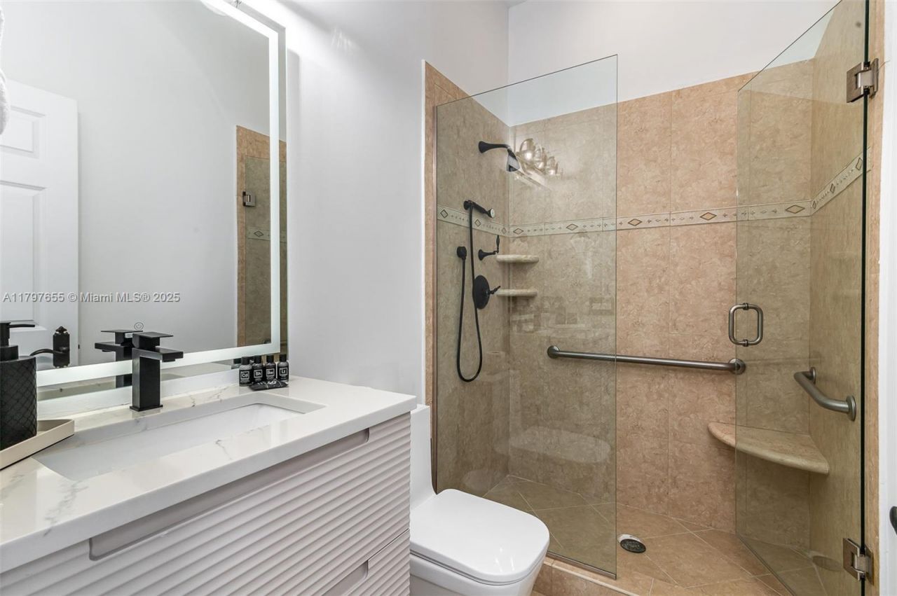 1309 Middle River Dr, Fort Lauderdale, FL 33304 Photo