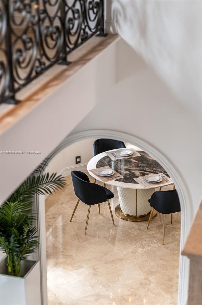 1309 Middle River Dr, Fort Lauderdale, FL 33304 Photo