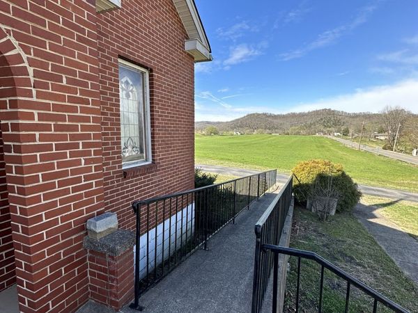 732 Lancaster Hwy, Lancaster, TN 38569