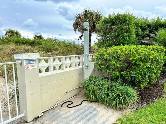 125 S Ocean Avenue, Unit 207, Palm Beach Shores, FL 33404 Photo