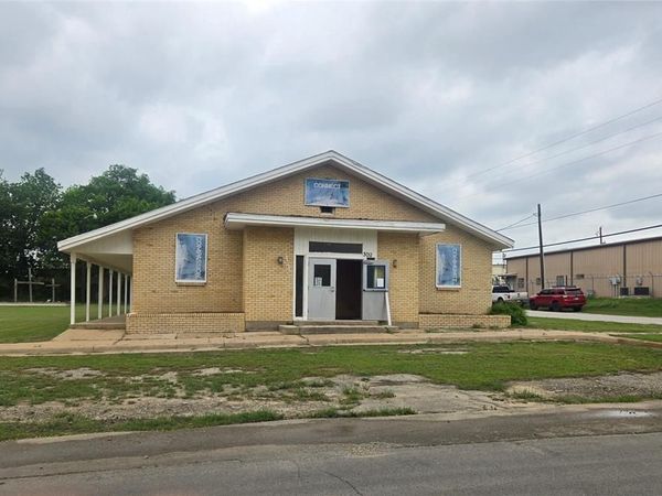 3011 Arrow Lane, Sansom Park, TX 76114