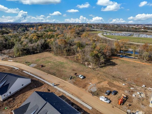 2034 Queenie Johns Dr, Murfreesboro, TN 37128