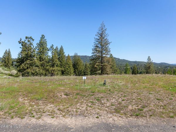 14933 S Chalk Hill Dr, Coeur d'Alene, ID 83814