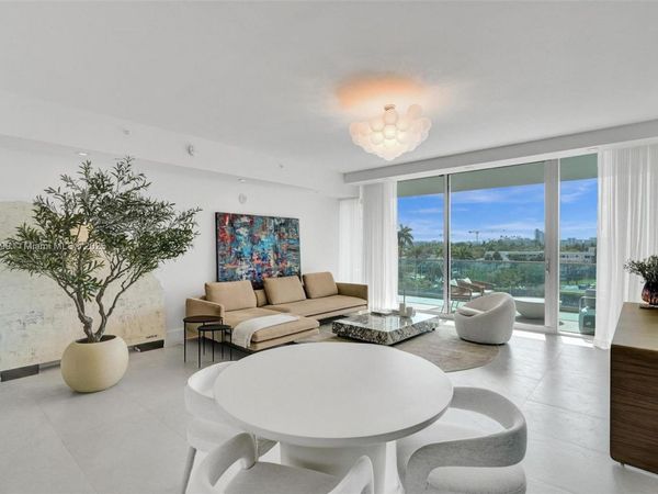 10201 Collins Ave, Unit 404, Bal Harbour, FL 33154