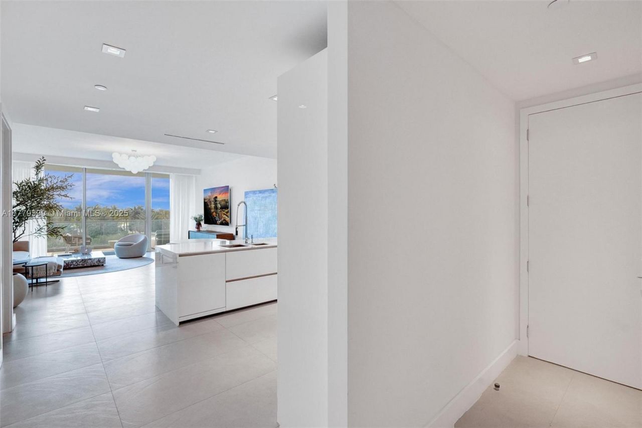 10201 Collins Ave, Unit 404, Bal Harbour, FL 33154 Photo