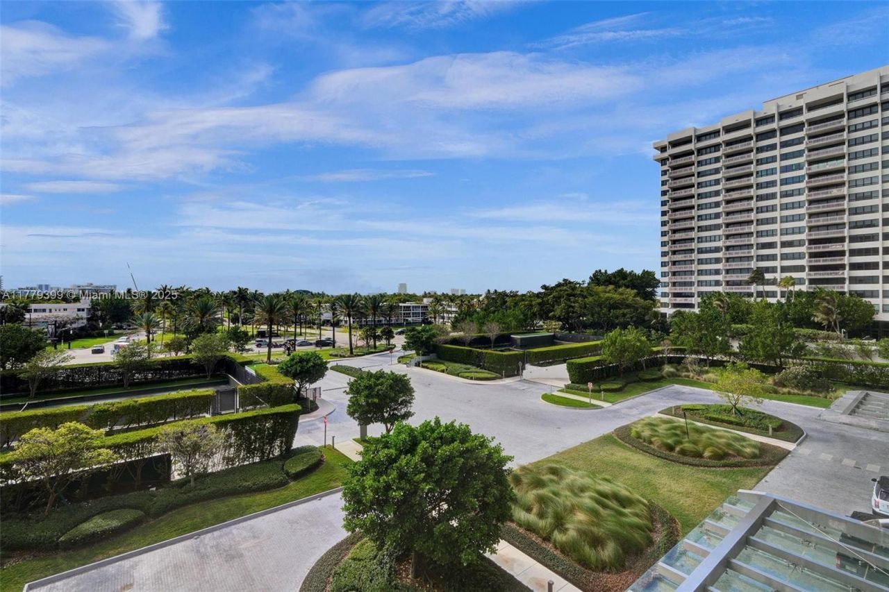 10201 Collins Ave, Unit 404, Bal Harbour, FL 33154 Photo