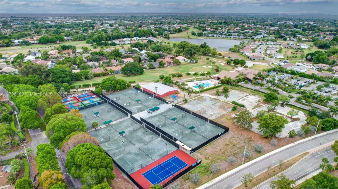 7699 NW 79th Ave, Unit 205, Tamarac, FL 33321 Photo