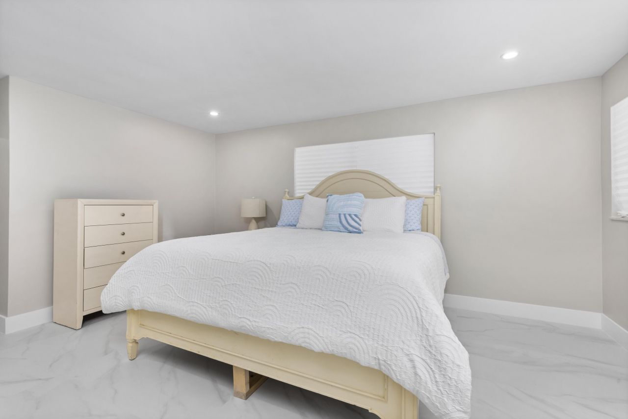 2500 NE 23rd Street, Pompano Beach, FL 33062 Photo